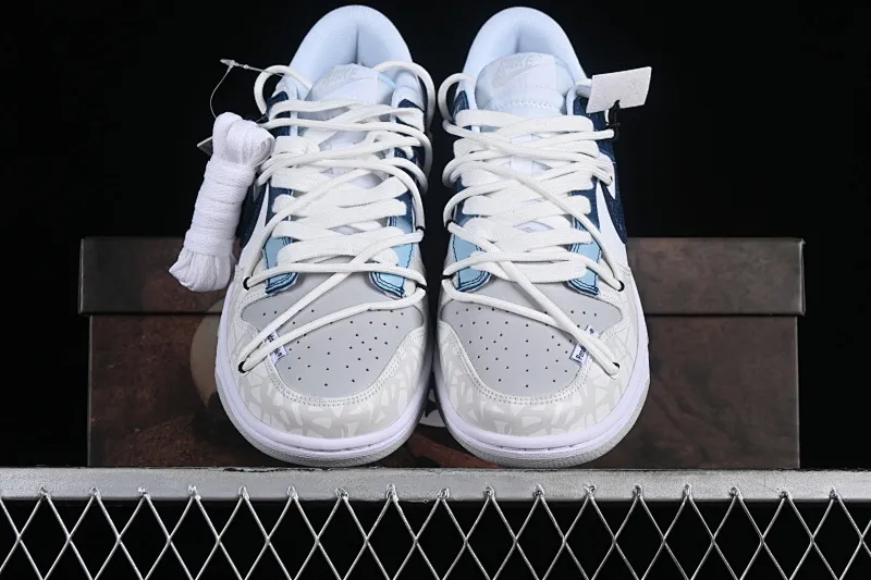 All Categories Nk SB Dunk Series Nk SB Dunk Low Low-top sneakers Nk Dunk Low Panda Prank Interstellar - Oblivion SB strappy low-top casual sneakers DV0831-101